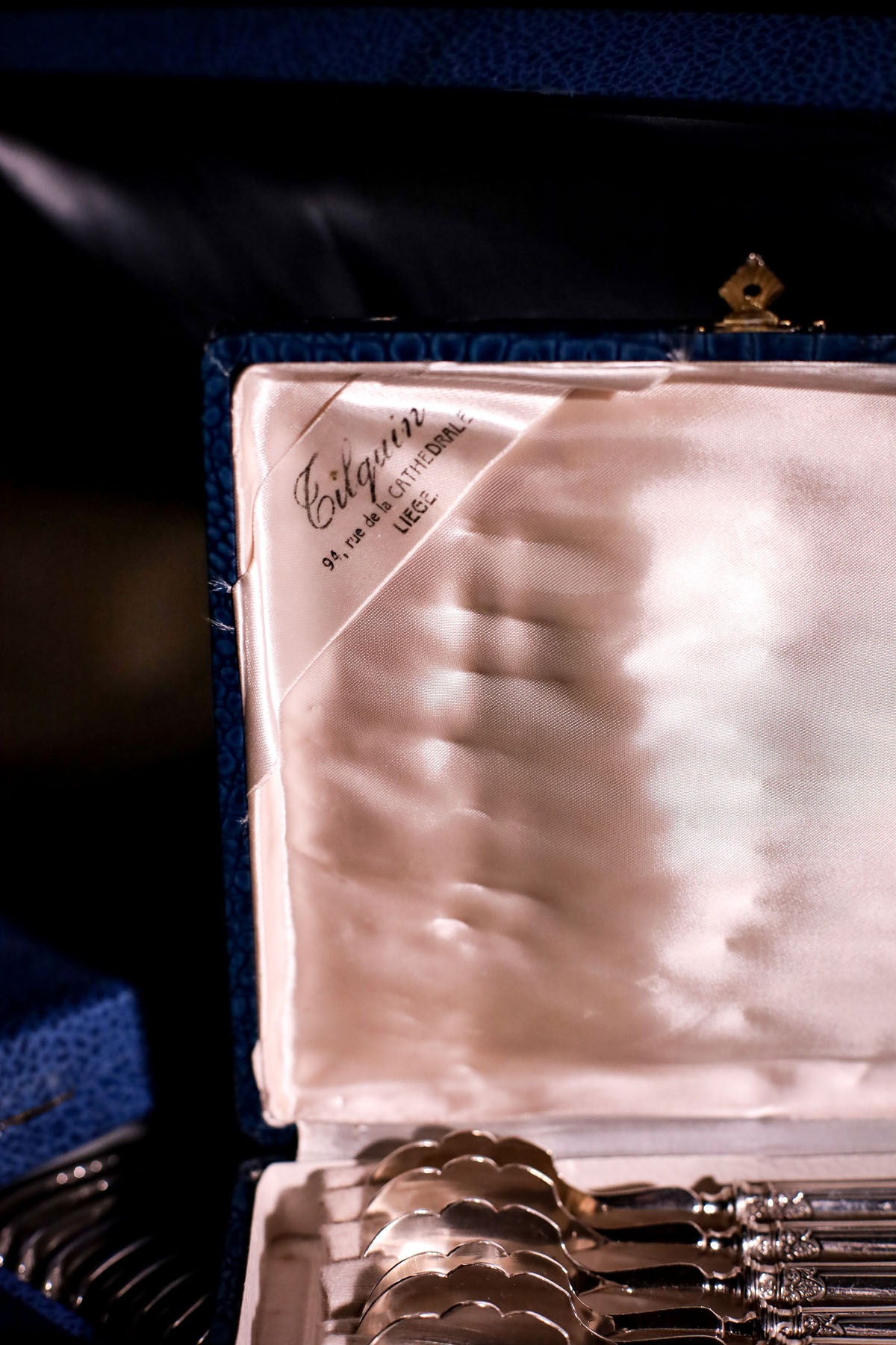 Комплект столовых серебряных приборов в стиле ампир мастерской Ravinet & Cie, широко известной во Франции на рубеже XIX- XX вв