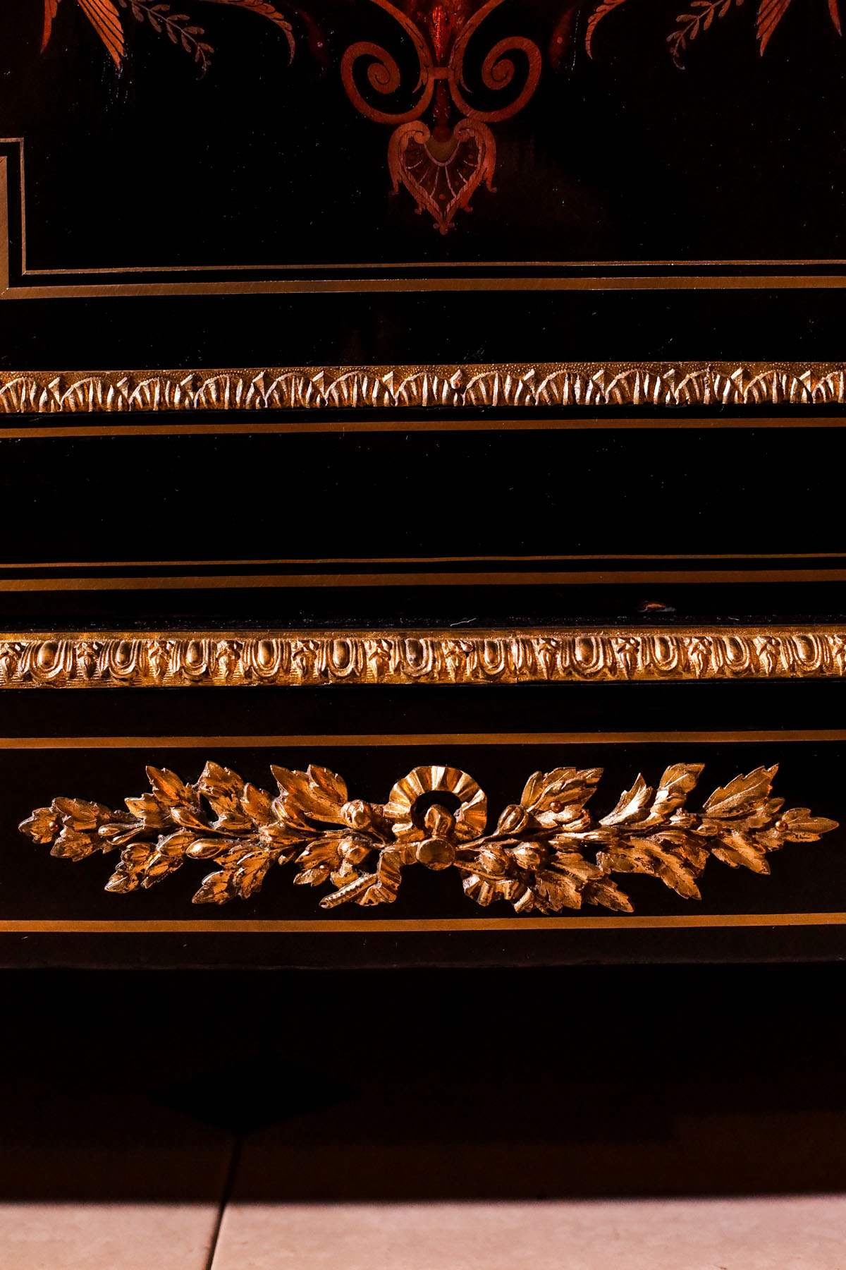 Антикварный буфет, маркетри, мрамор, стиль Наполеона III, конец XIX века