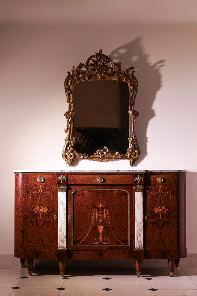 Буфет антикварный "Неоклассика", шпон капа дерева амбойна, мрамор, бронза, Франция, ок.1925 г.г.