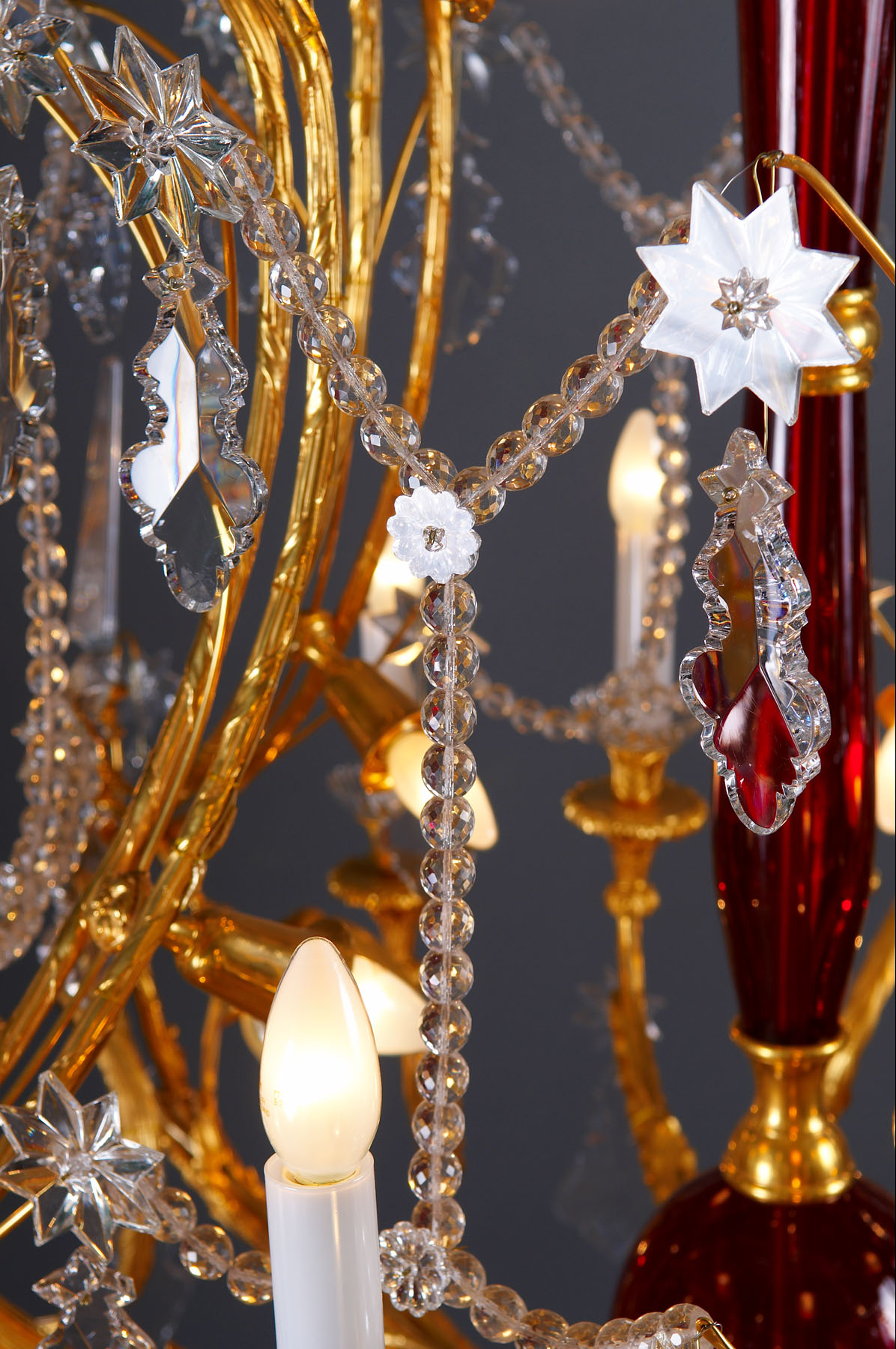 Люстра "дворцовая" на 30 светоточек, производство "Частная Резиденция"