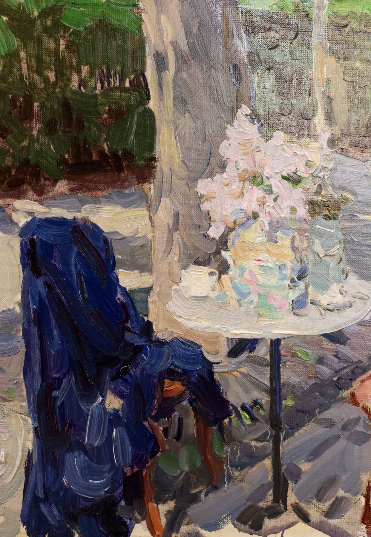 Картина «Букет сирени. Арбатский дворик», художник Юрий Кротов, 2026 год.