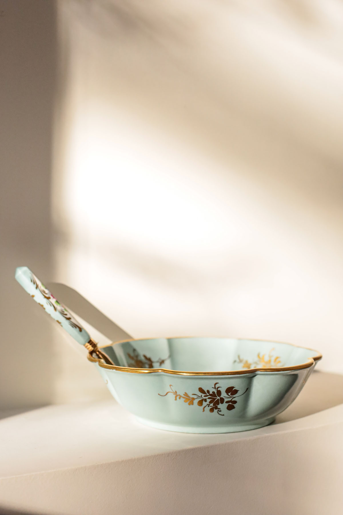 Чаша для пунша с половником, фарфор, ручная роспись, латунь, Франция, рубеж XIX-XX века