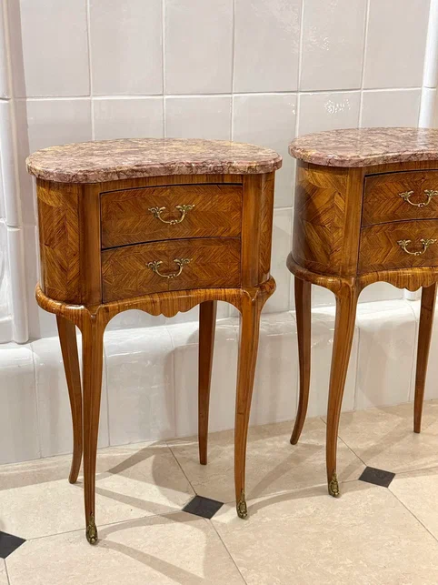 Тумбочки парные «Бобик», розовое дерево, мрамор, лак, бронза, Франция