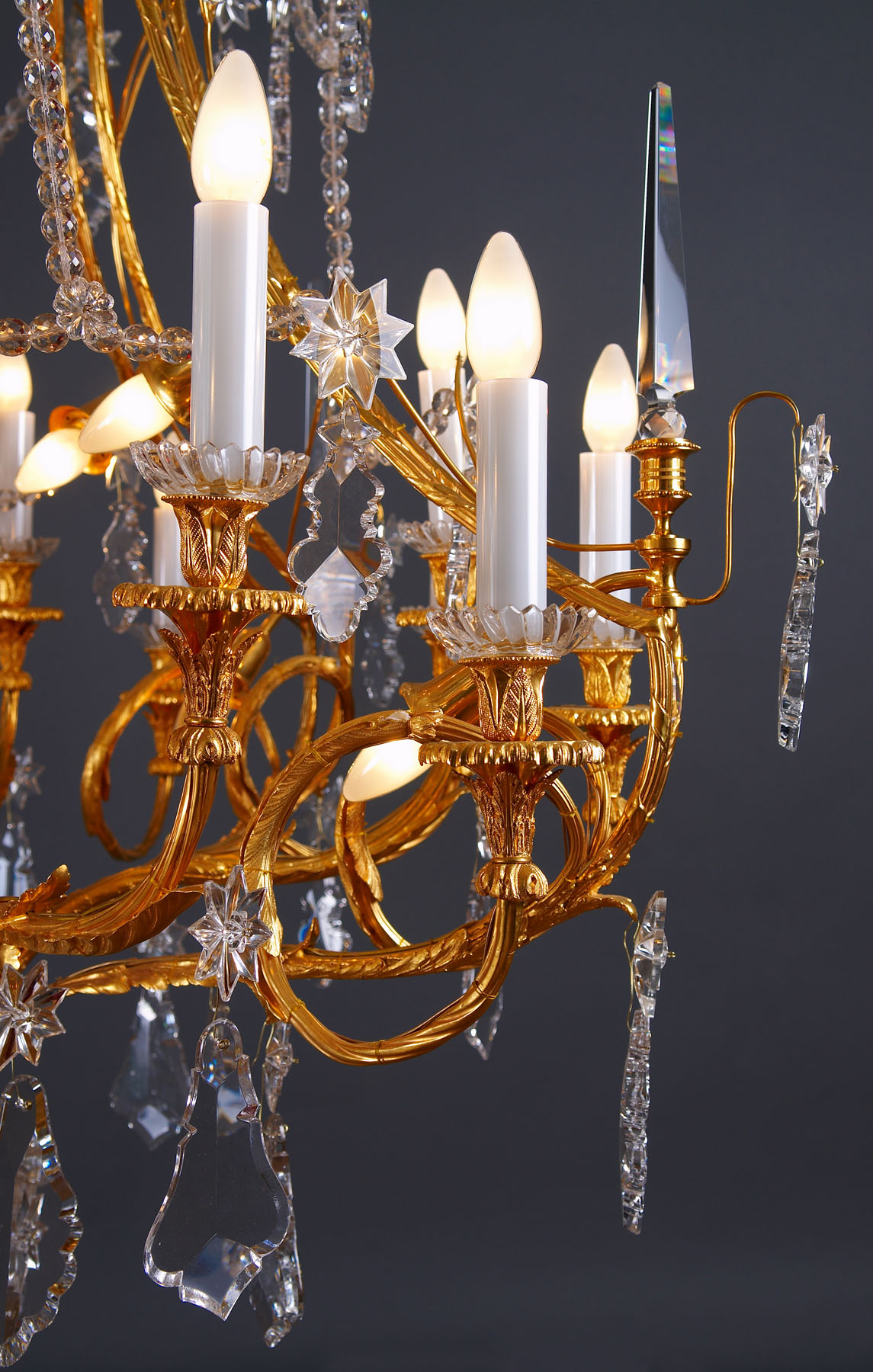 Люстра "дворцовая" на 30 светоточек, производство "Частная Резиденция"