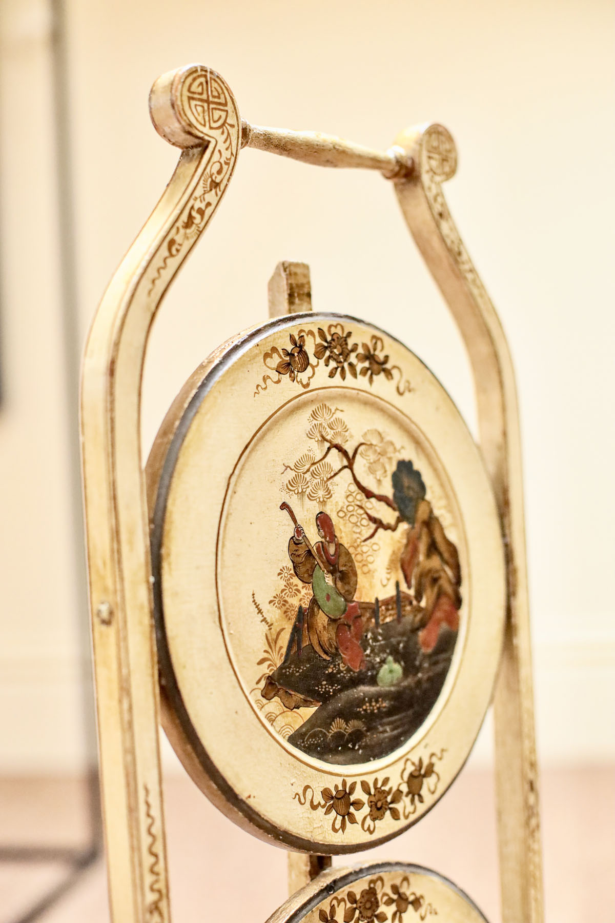 Сервировочные столики парные, крашеное дерево, Франция, первая половина XX века