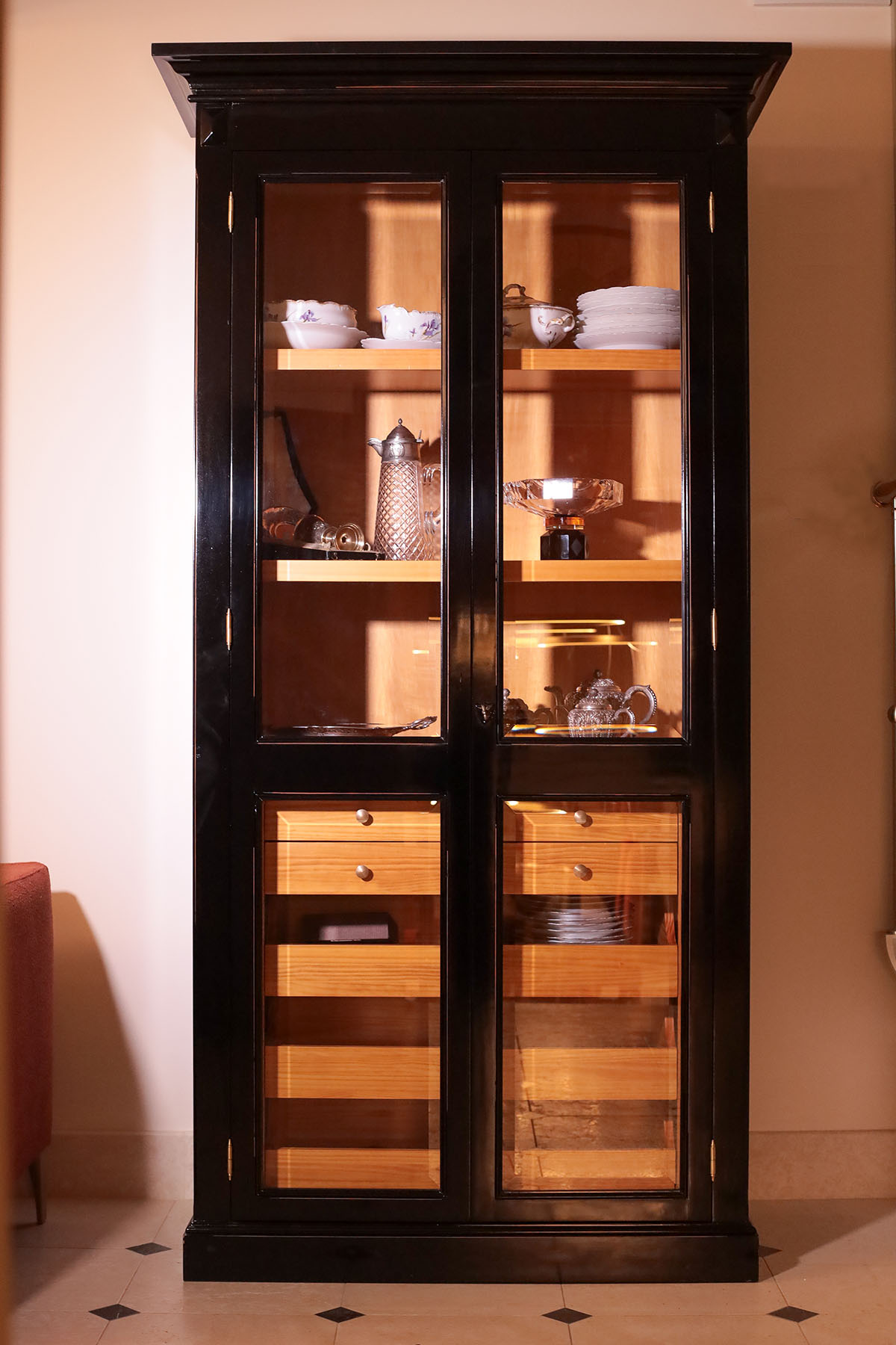 Шкаф, Mis en Demure, Франция