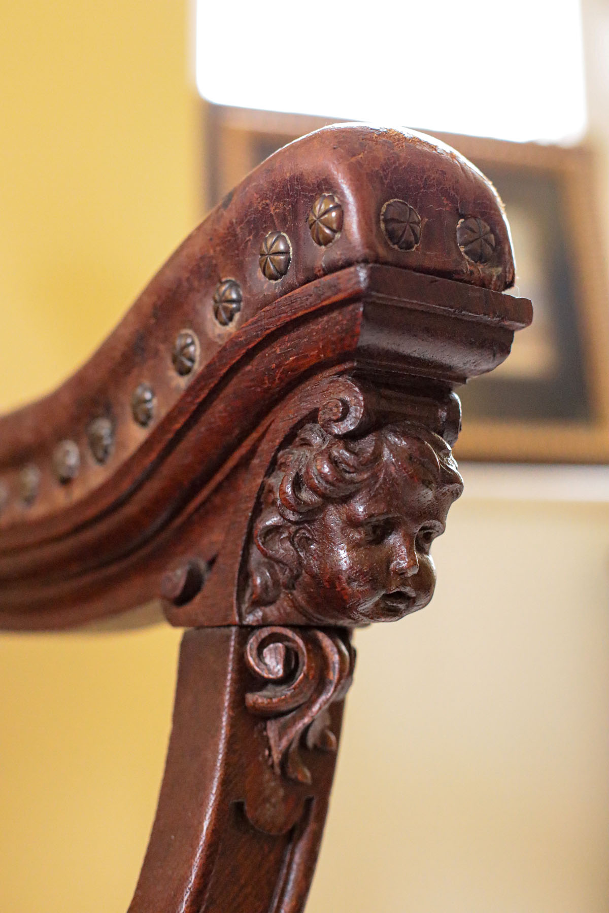 Кресло курульное, массив ореха, кожа тиснение, бронза, Франция, ок.1880 гг.