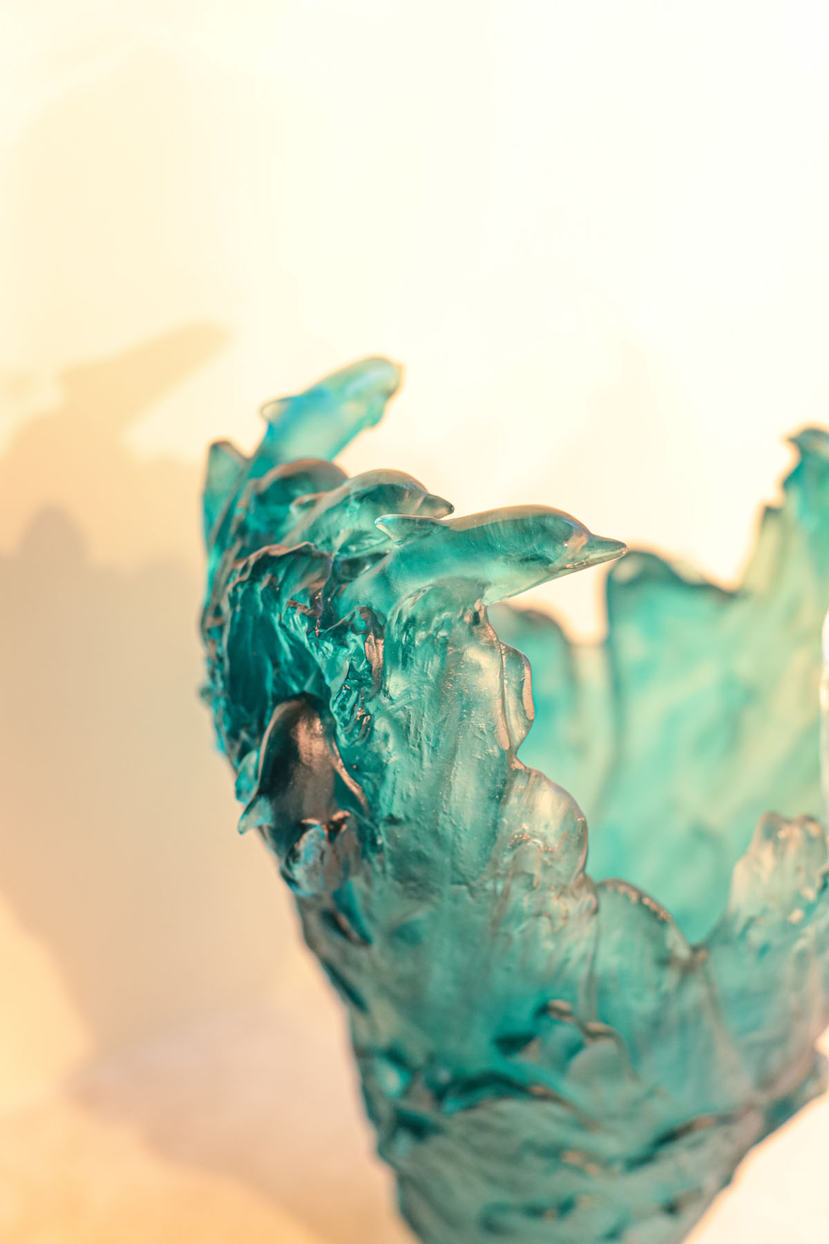 Ваза «Дельфины», из коллекции Maya, Daum