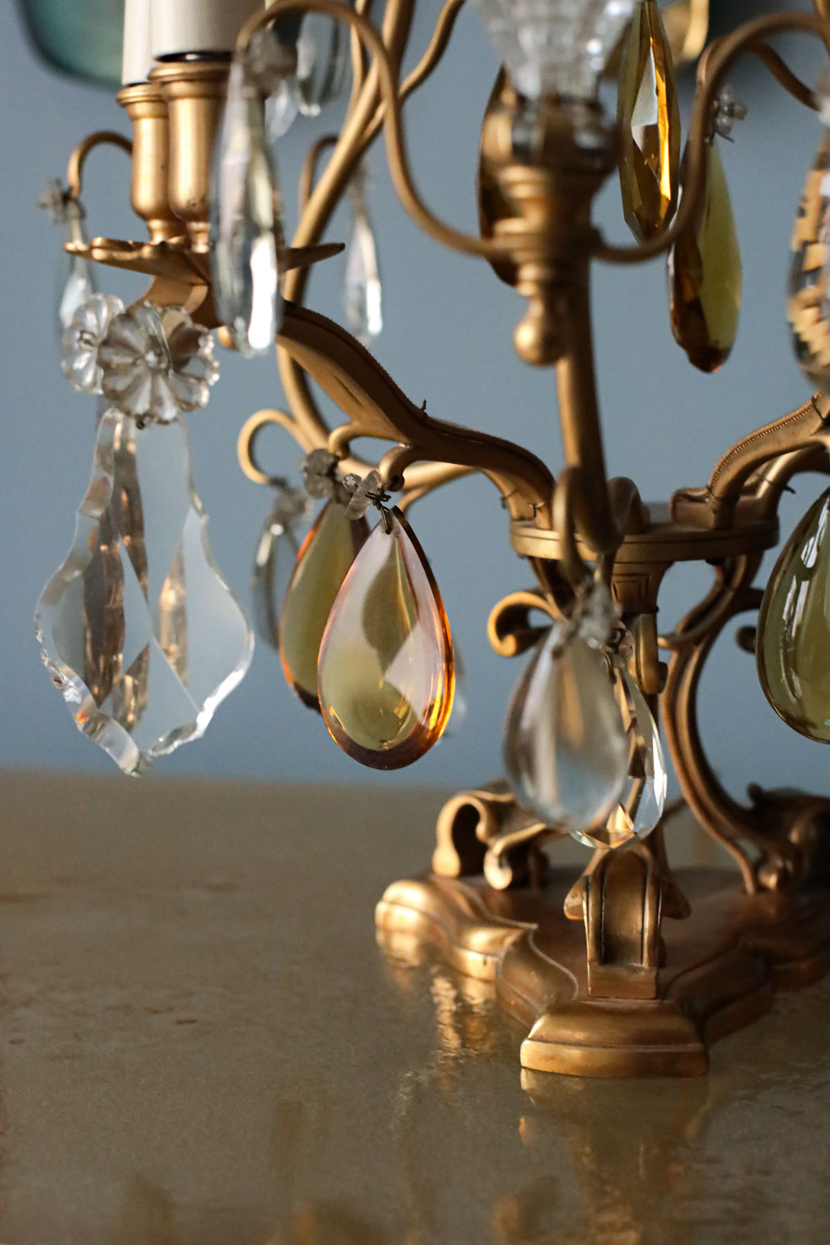 Жирандоли антикварные, цветной хрусталь, бронза, Франция, ок.1920 гг.