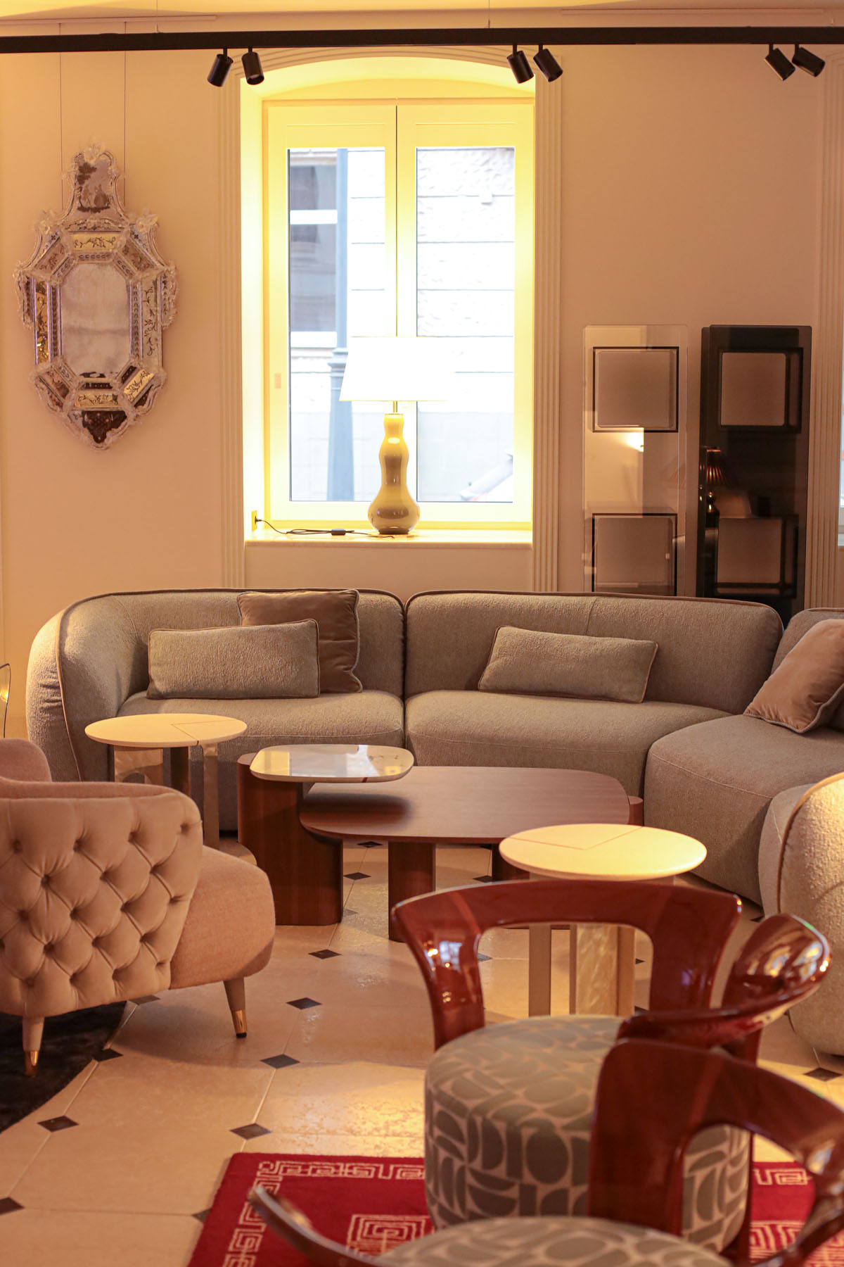 Диван Erasmo, Black Tie, Италия