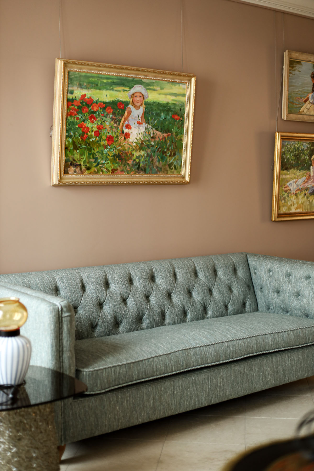 Диван винтажный в ткани Loro Piana