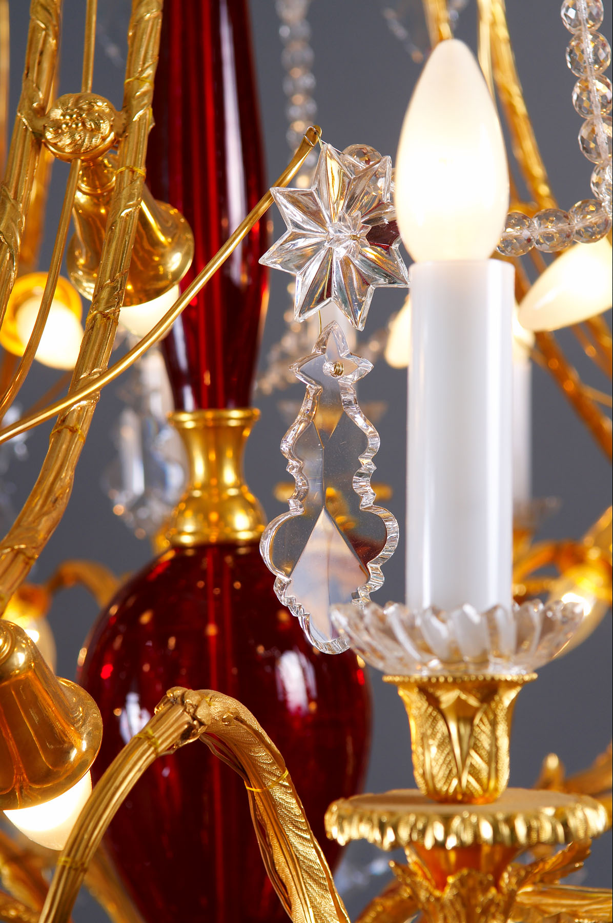 Люстра "дворцовая" на 30 светоточек, производство "Частная Резиденция"