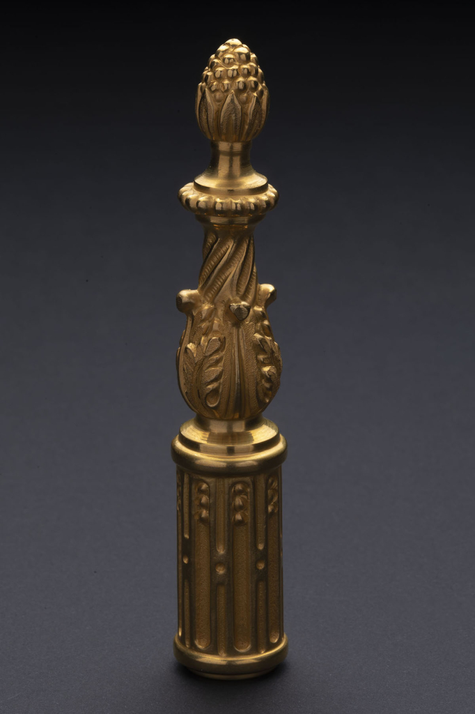 Декоративная накладка на дверную петлю 124M, Remy Garnier