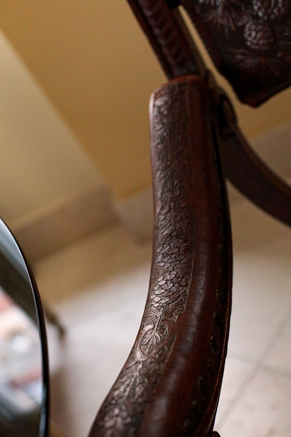 Кресло курульное, массив ореха, кожа тиснение, бронза, Франция, ок.1880 гг.