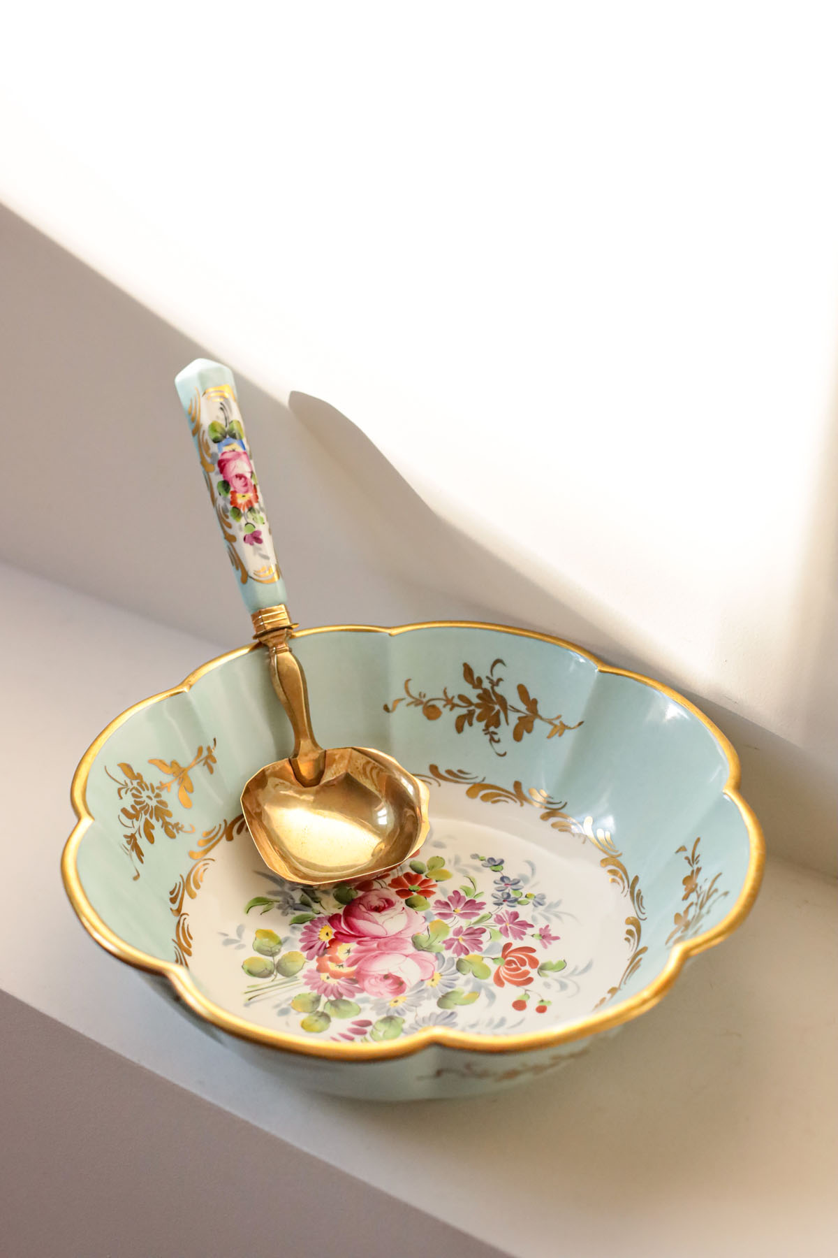 Чаша для пунша с половником, фарфор, ручная роспись, латунь, Франция, рубеж XIX-XX века
