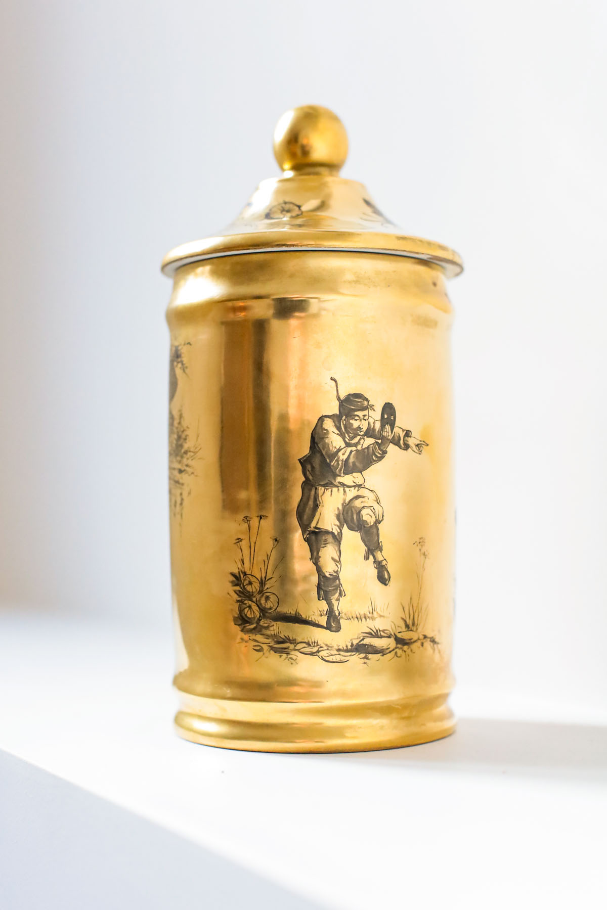 Чайница фарфоровая, золочение, Франция, Le Tallec, 1954 год