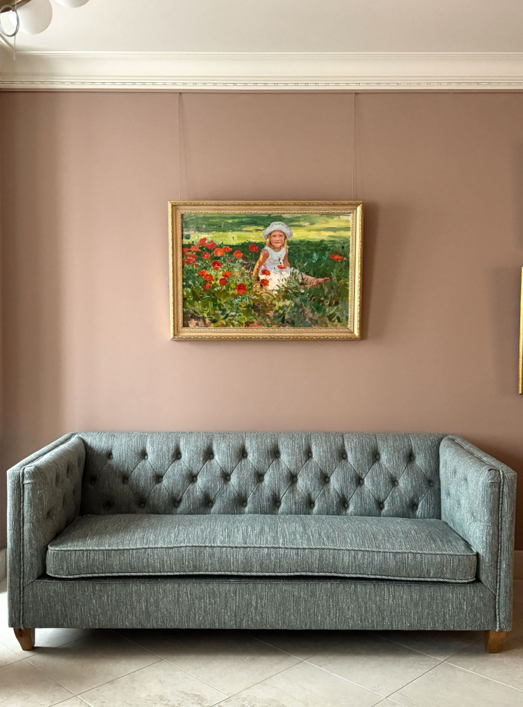 Диван винтажный в ткани Loro Piana