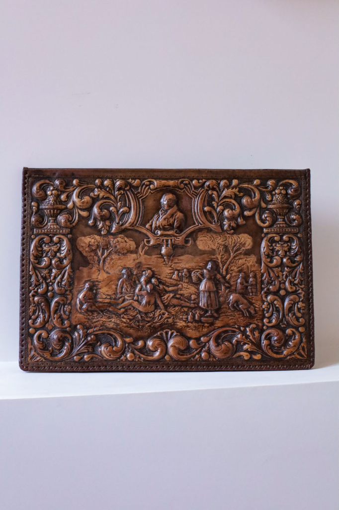 Папка антикварная (бювар) для письменного стола, кожа, Испания, первая половина XX века.