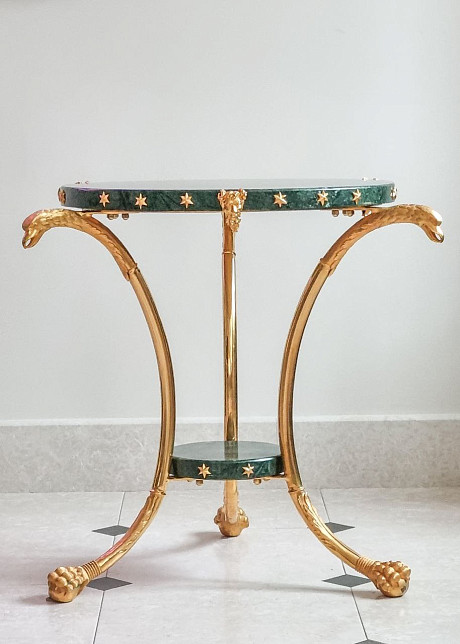 Столик-геридон, позолоченная бронза, змеевик, Производство "Частная Резиденция"