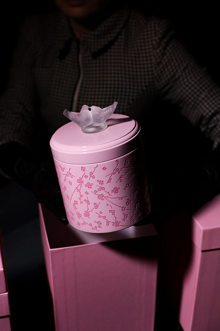 Шкатулка Fleurs de Cerisie, (15,65x12,65), Lalique