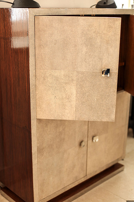 Шкаф "Шагрень", кожа ската, зембрано, Ginger Brown, 2000-е гг.