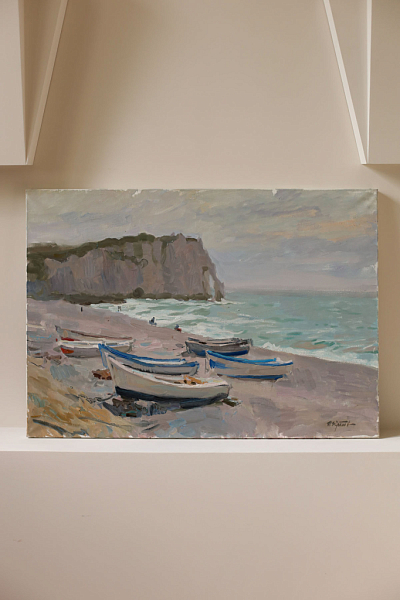 Картина «Лодки на берегу. Etretat», художник Юрий Кротов, 2013 год.