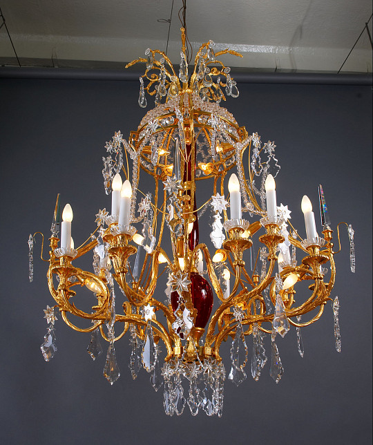 Люстра "дворцовая" на 30 светоточек, производство "Частная Резиденция"