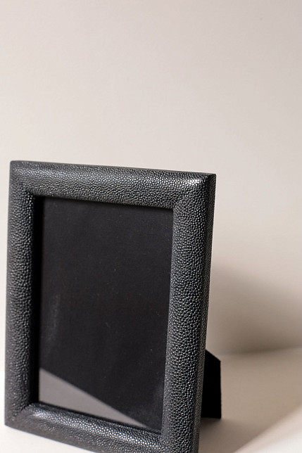 Фоторамка сред., кожа ската, черная, Ginger Brown
