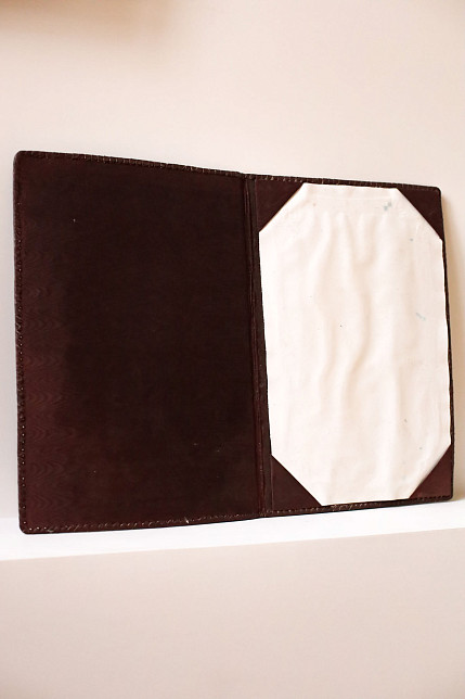 Папка для письменного стола, кожа, Испания, первая половина XX века.