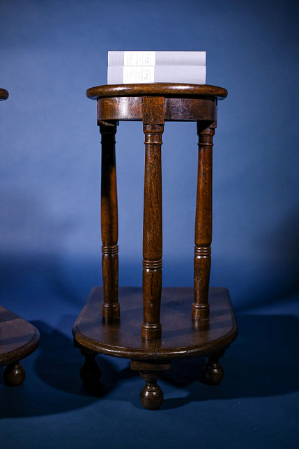 Подставки (пьедесталы) парные, дуб, Франция, XVIII век