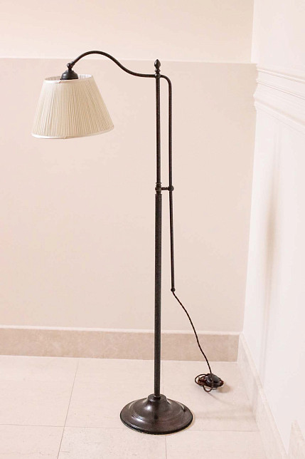 Торшер, Mis en Demeure